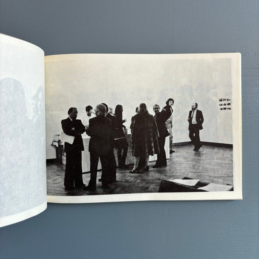 Vernissage des expositions J. Charlier, On Kawara 7.1.1975 - Palais des Beaux Arts de Bruxelles 1975 - Saint-Martin Bookshop