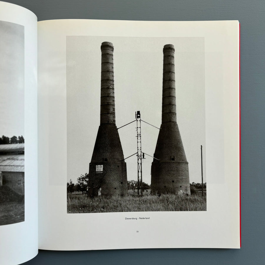 Bernd & Hilla Becher - Lime kiln. Fours a chaux - Lhoist Group 2000 - Saint-Martin Bookshop