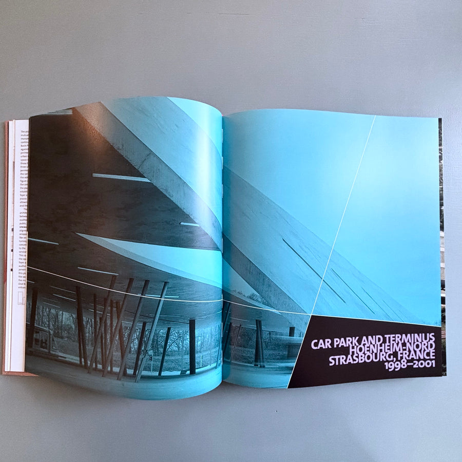 Zaha Hadid - Complete Works - Tames & Hudson 2004 - Saint-Martin Bookshop