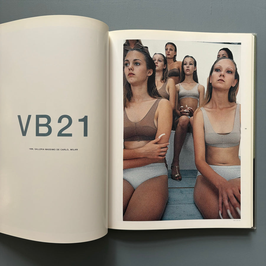 Vanessa Beecroft - VB 08-36 Performances - Hatje Cantz 2000 - Saint-Martin Bookshop