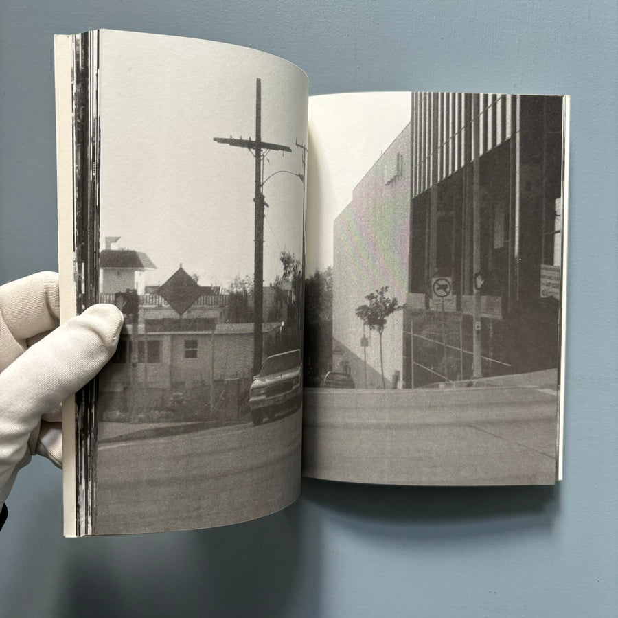 Jonathan Monk - None of the Buildings on Sunset Strip - Revolver 2002 - Saint-Martin Bookshop