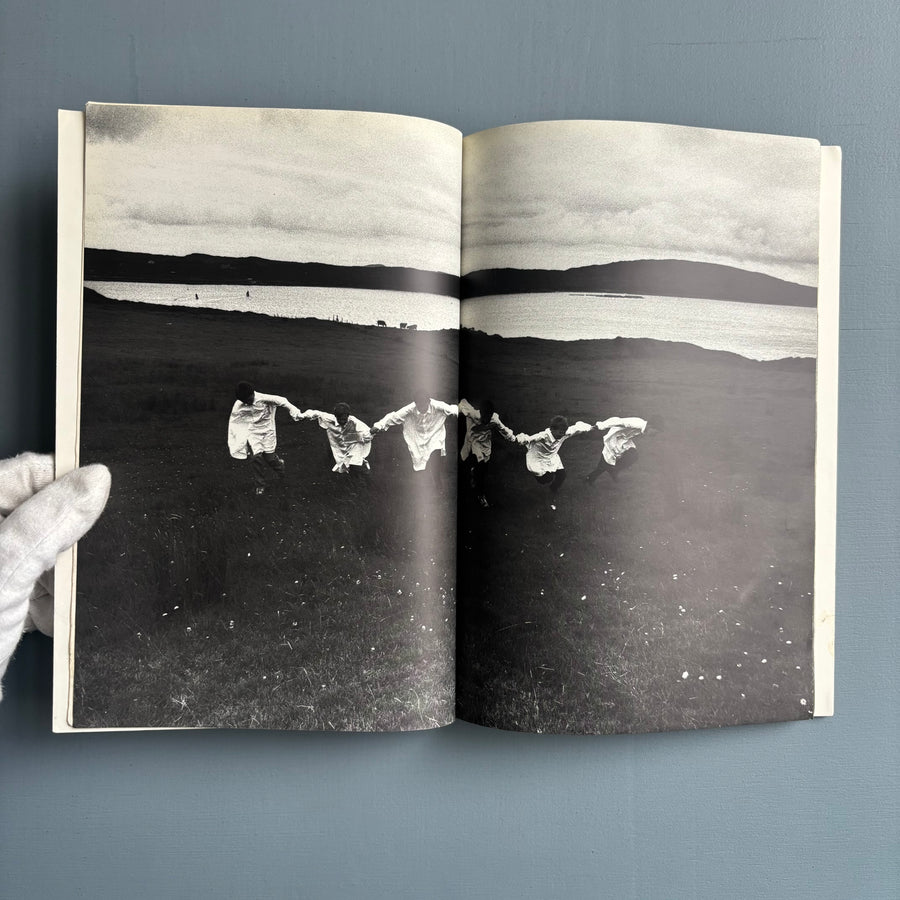 Y's Yohji Yamamoto - In Ireland Connemara - Fall/Winter 1993/94 - Saint-Martin Bookshop