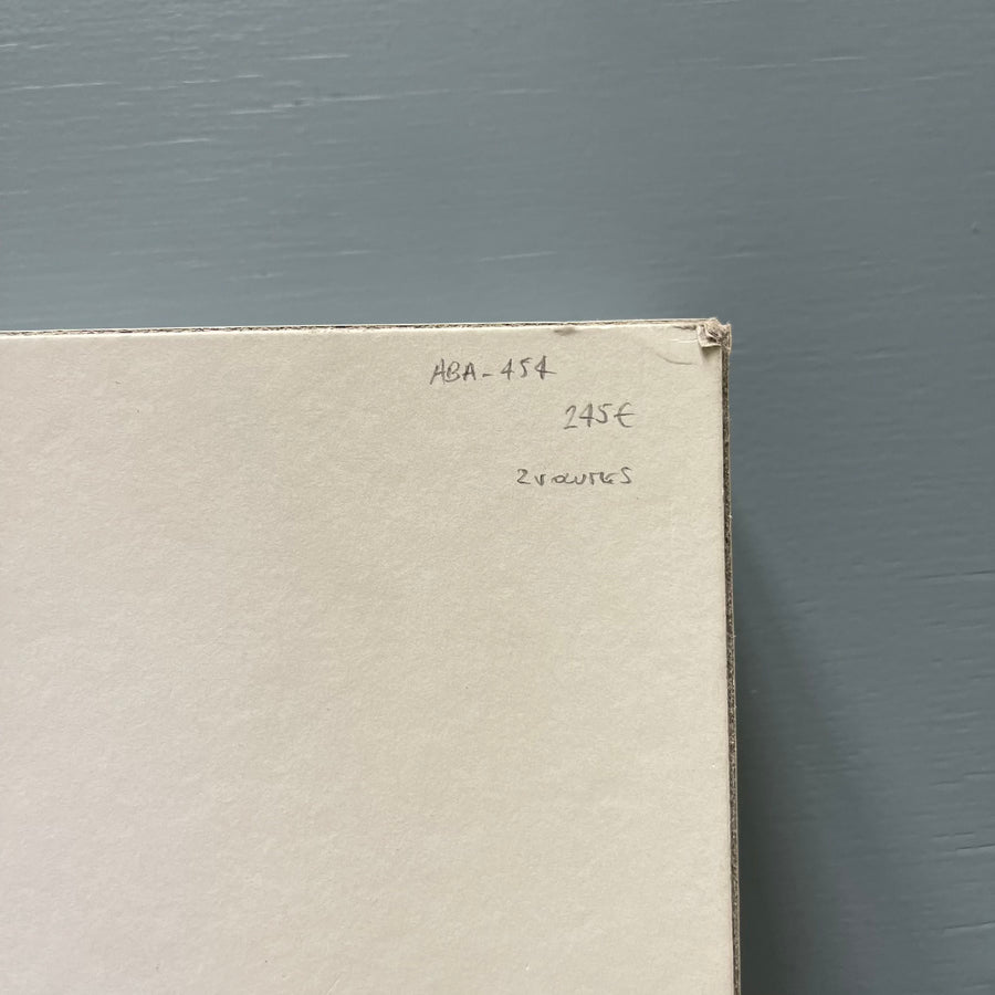 Ausstellungen bei Konrad Fischer : Düsseldorf Oktober 1967 - Oktober 1992/Düsseldorf November 1992 - Oktober 2007 - Edition Marzona 1993 - Saint-Martin Bookshop