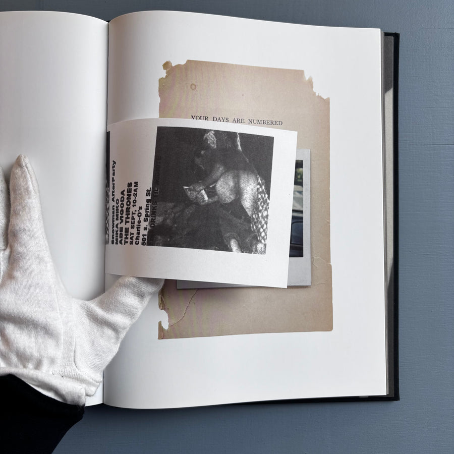 Dash Snow - God spoiled a perfect asshole when he put teeth in yer mouth - Peres Projects 2009 - Saint-Martin Bookshop