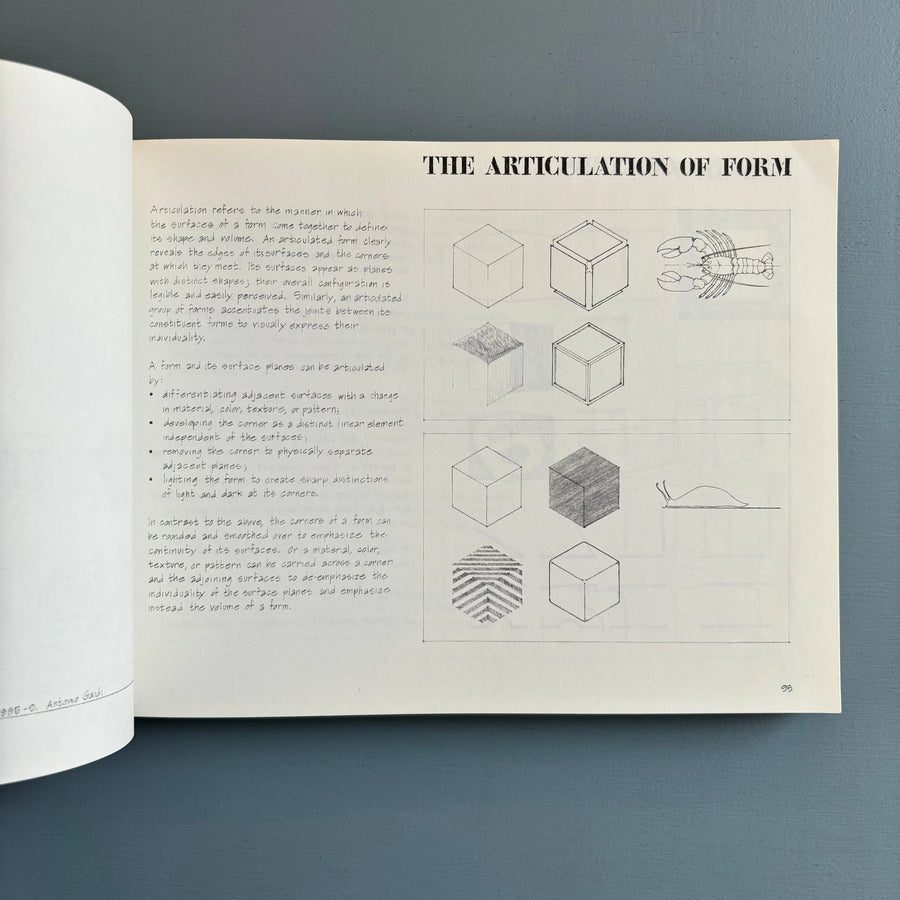 Architecture: Form Space & order - Francis DK Ching - Van Nostrand Reinhold 1979 - Saint-Martin Bookshop