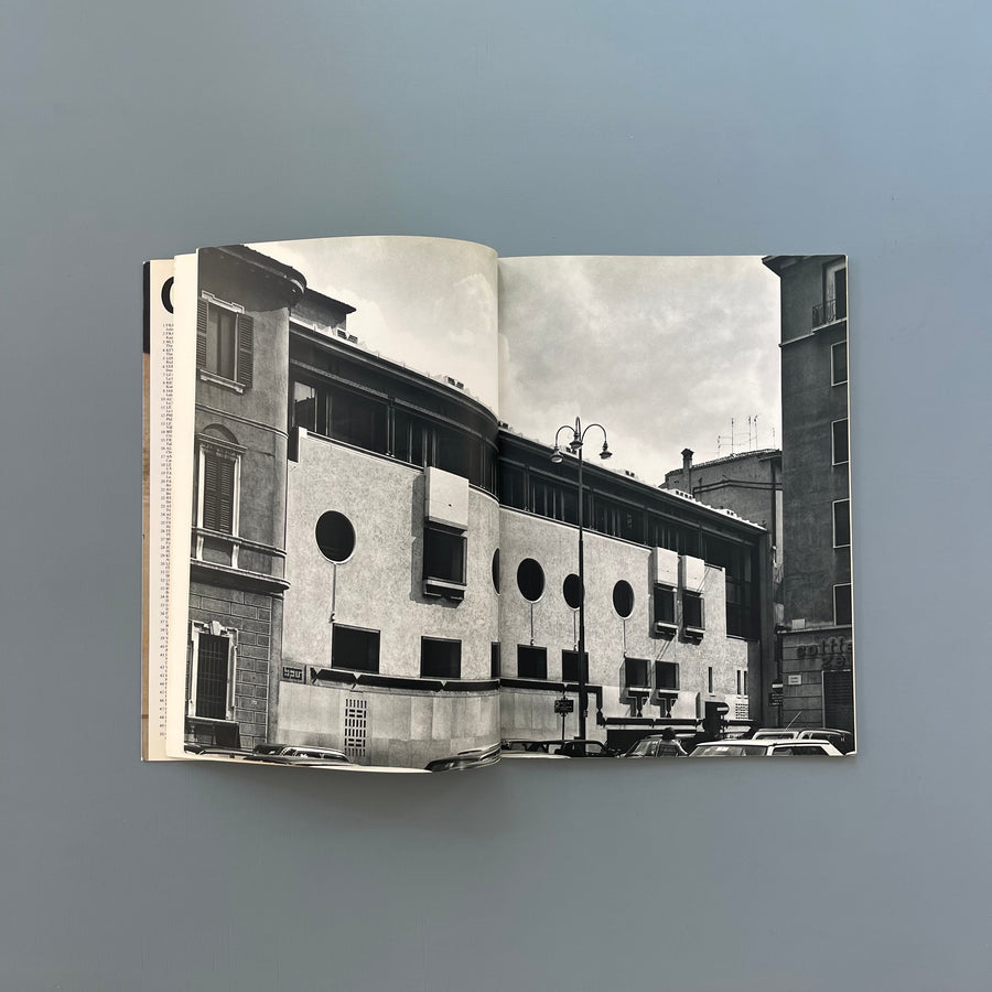 GA 63 Carlo Scarpa - Global Architecture 1983 - Saint-Martin Bookshop