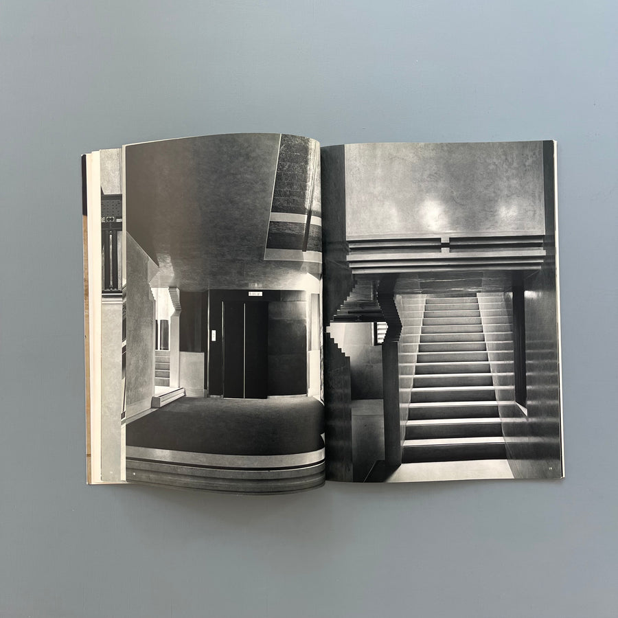 GA 63 Carlo Scarpa - Global Architecture 1983 - Saint-Martin Bookshop