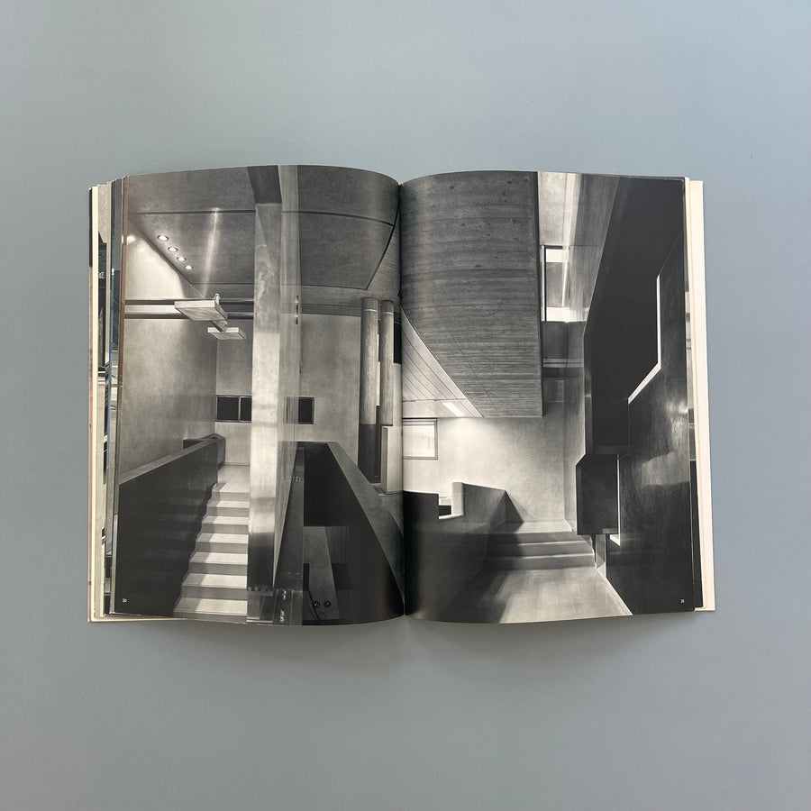 GA 63 Carlo Scarpa - Global Architecture 1983 - Saint-Martin Bookshop