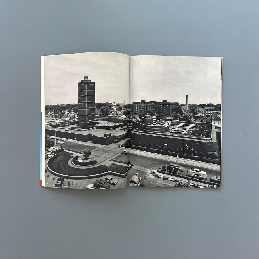 GA 01 Frank Lloyd Wright - Global Architecture 1970 - Saint-Martin Bookshop