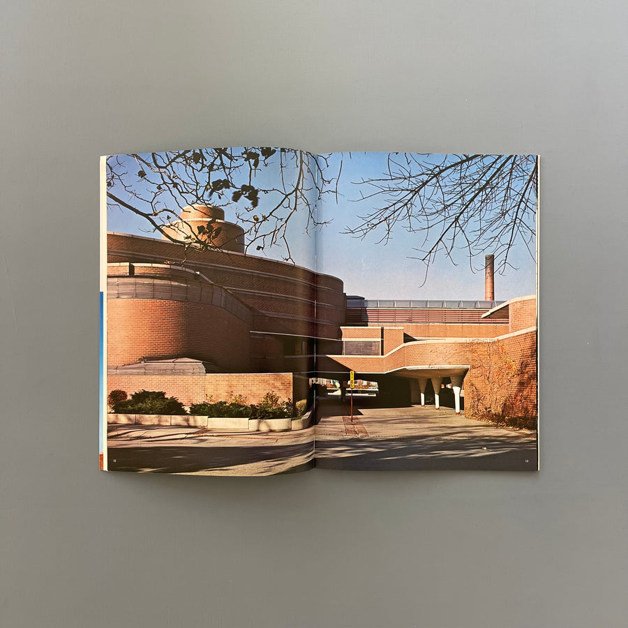 GA 01 Frank Lloyd Wright - Global Architecture 1970 - Saint-Martin Bookshop