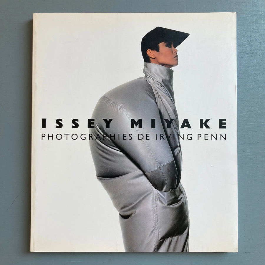 Issey Miyake - Photographies de Irving Penn - Pont Royal 1988