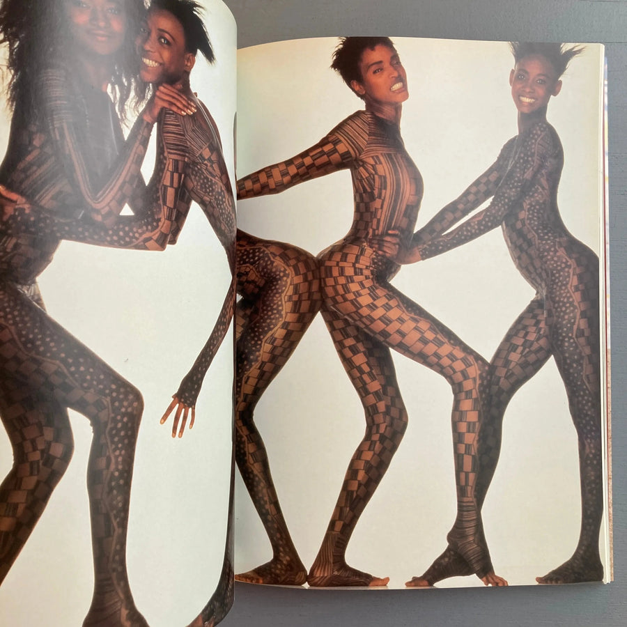 Issey Miyake - TASCHEN 1995 - Saint-Martin Bookshop