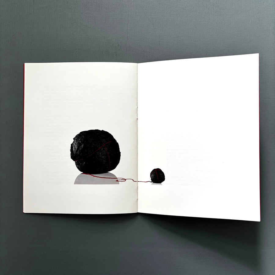 James Lee Byars - Leuven 2001 - Saint-Martin Bookshop