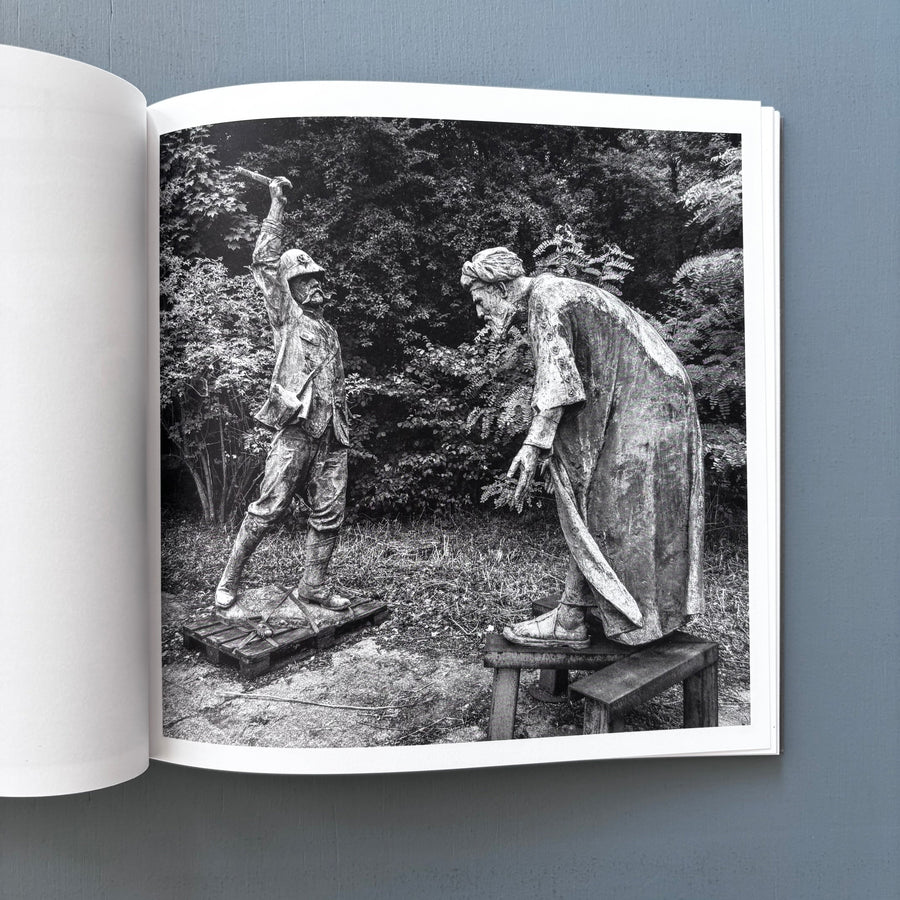 Jan Kempenaers - Belgian Colonial Monuments - Roma 2015 - Saint-Martin Bookshop