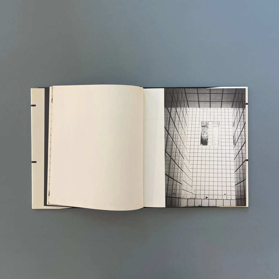 Jean-Pierre Raynaud - La Maison - Editions du regard 1993 - Saint-Martin Bookshop