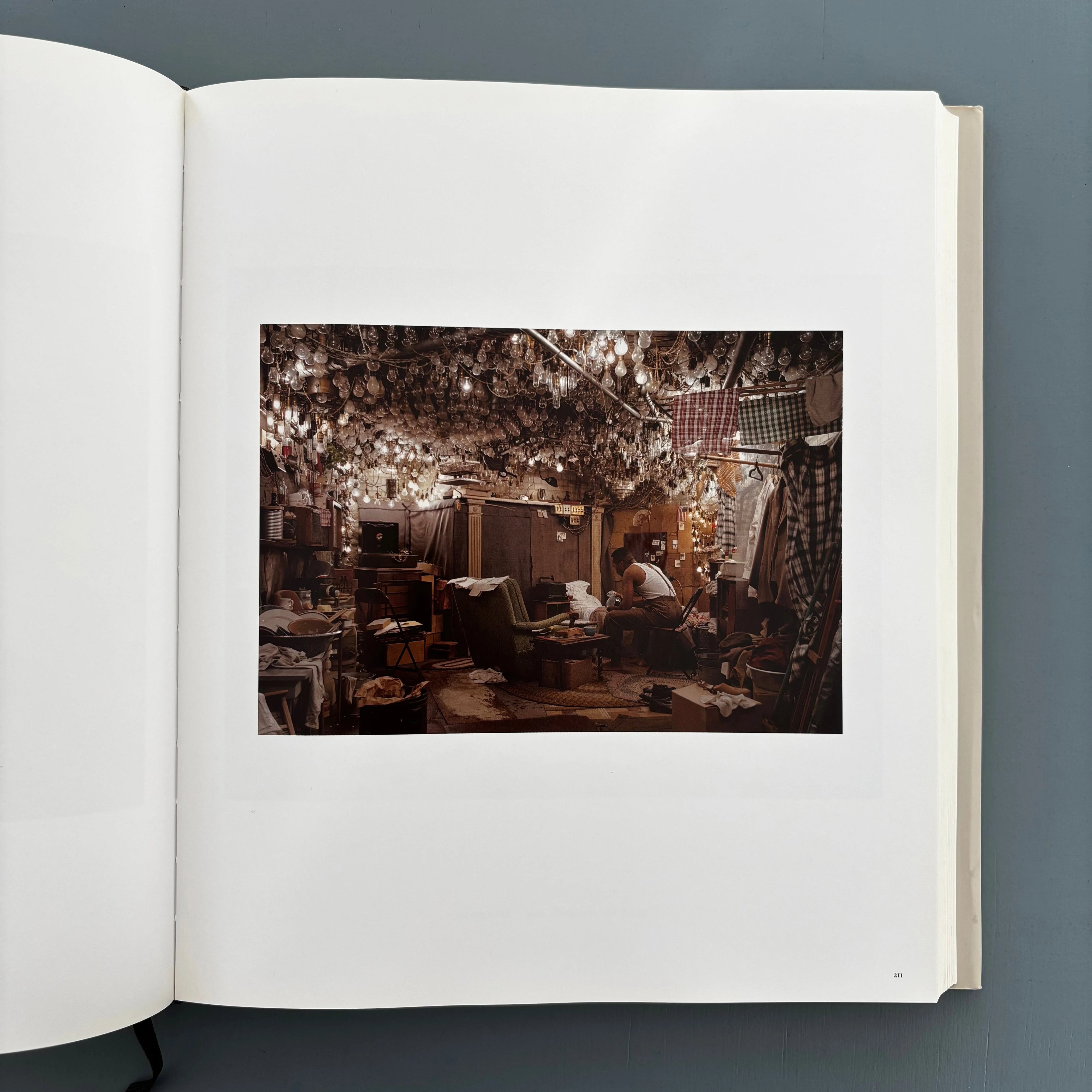 Jeff Wall - Catalogue Raisonné 1978-2004 - Schaulager/Steidl