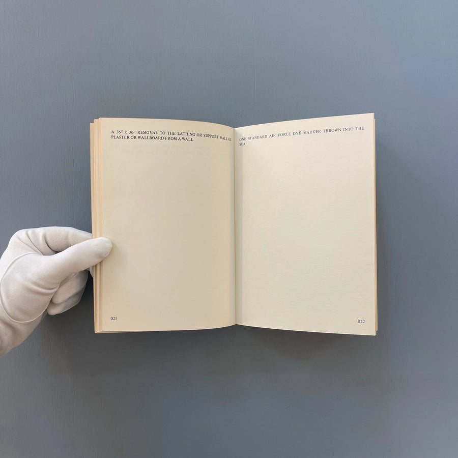 Lawrence Weiner - Works - Anatol AV und Filmproduktion 1977 - Saint-Martin Bookshop