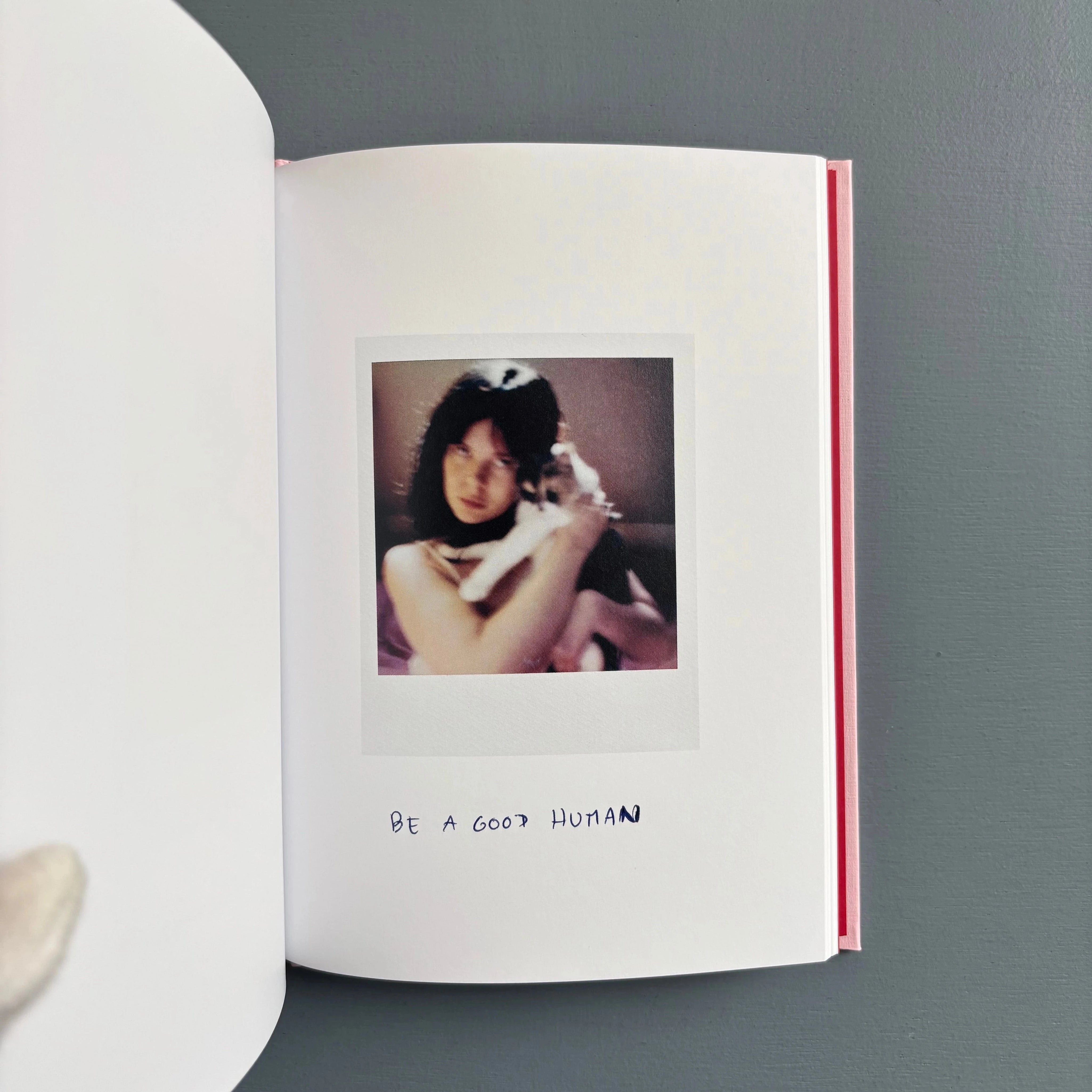 Marine Neuilly & Thomas Lélu - Let's take pictures we can never