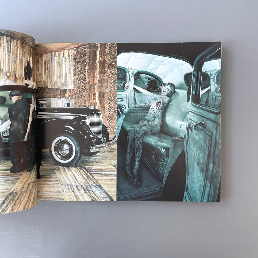 Matthew Barney - Cremaster 3 - Guggenheim Museum	2002