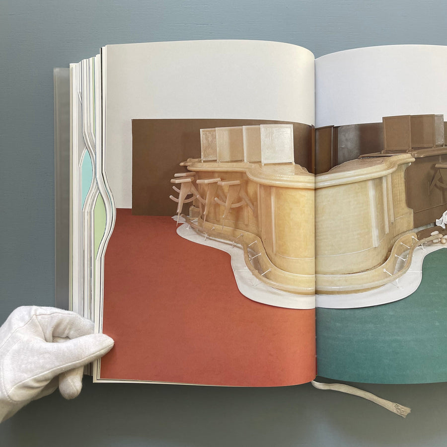 Matthew Barney - The Cremaster Cycle - Guggenheim 2002 - Saint-Martin Bookshop
