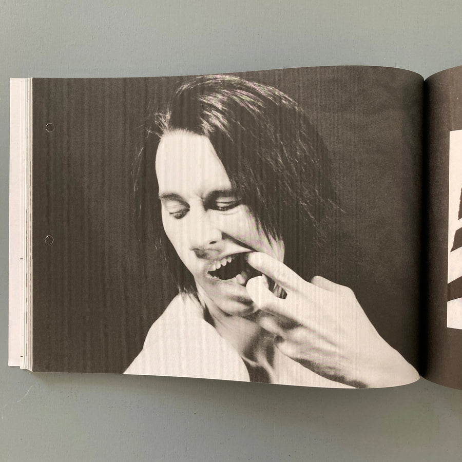 Maxime Muller - Dystopia I : album de famille - self-published 2018