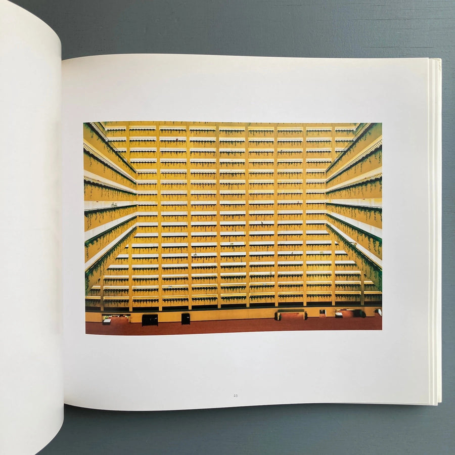 Andreas Gursky: Photographs from 1984 to the Present - Schirmer/Mosel 1998 - Saint-Martin Bookshop