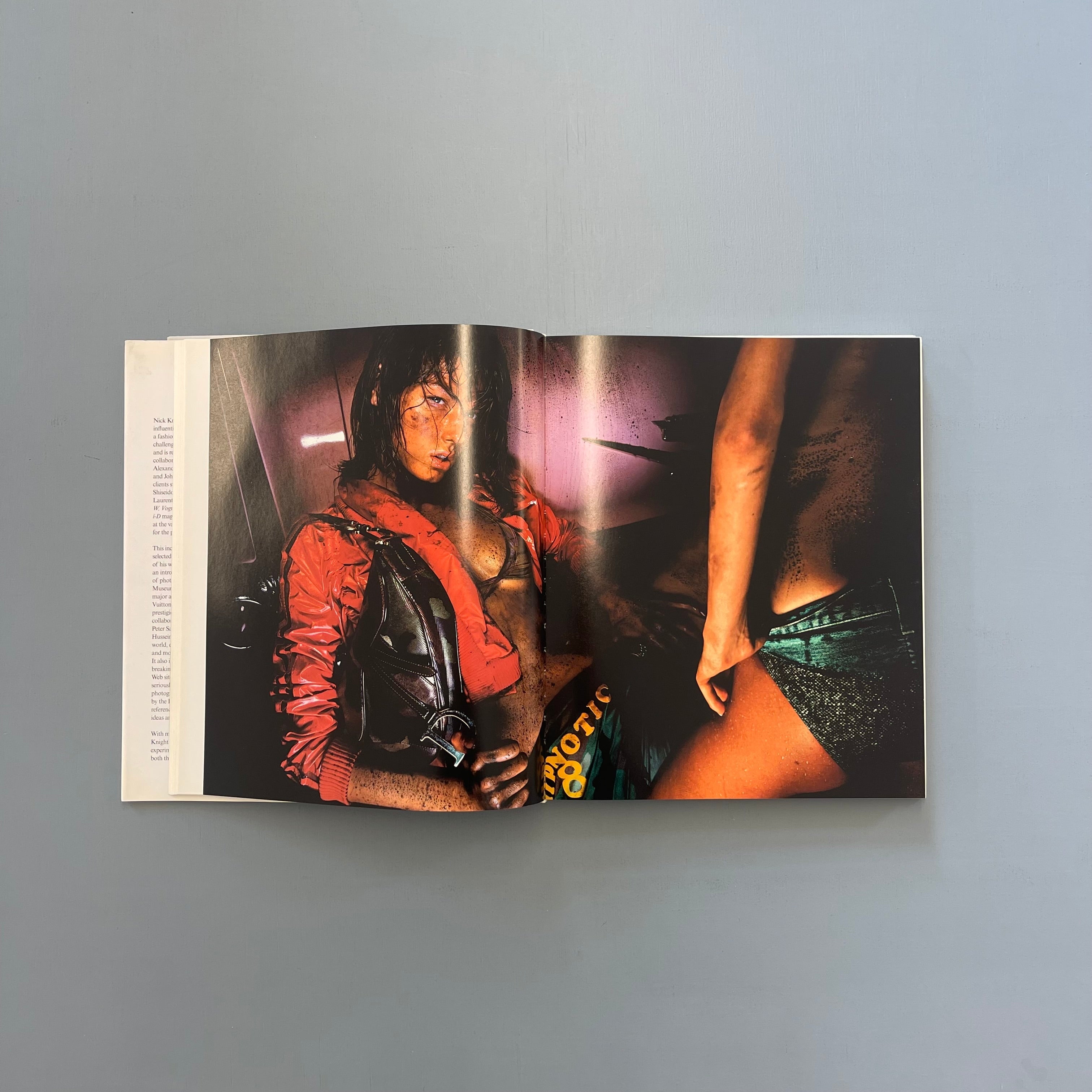【 by Nick Knight】2009年 Nick Knight - Collins Design 2009 - Saint-Martin Bookshop