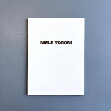 Niele Toroni - Impronte di pennello N. 50 ripetute a intervalli regolari (30 cm.) - Museo comunali d'arte di Ascona 1991