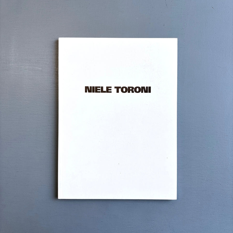 Niele Toroni - Impronte di pennello N. 50 ripetute a intervalli regolari (30 cm.) - Museo comunali d'arte di Ascona 1991