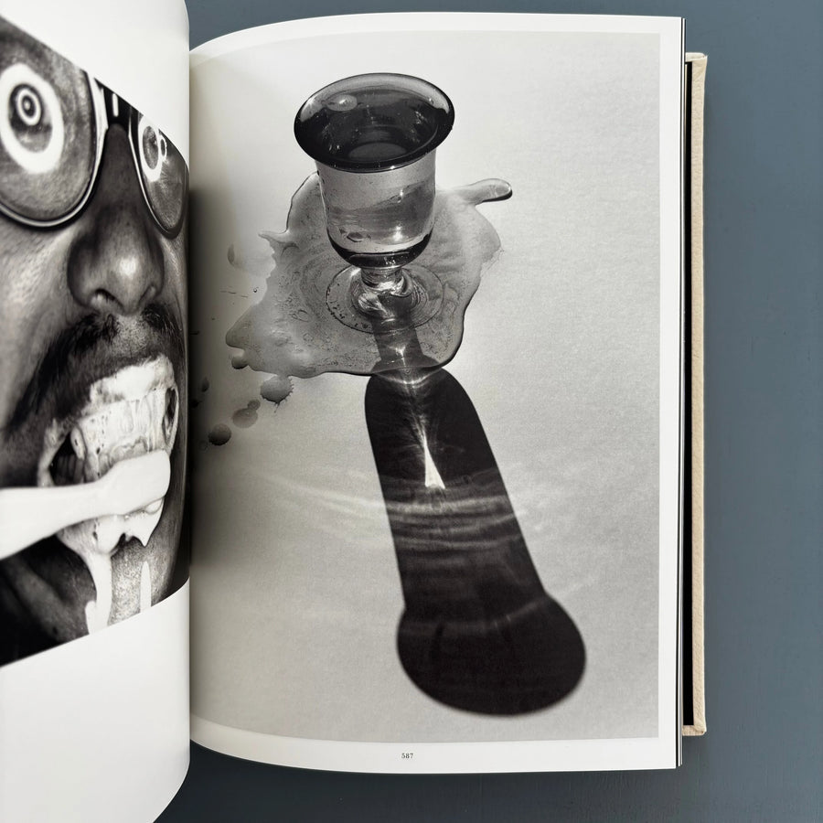 Noboyushi Araki - Self Life Death - Phaidon 2005 - Saint-Martin Bookshop