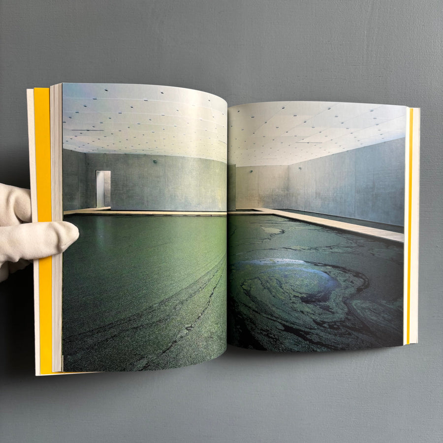 Olafur Eliasson - The mediated motion - Kunsthaus Bregenz 2002 - Saint-Martin Bookshop