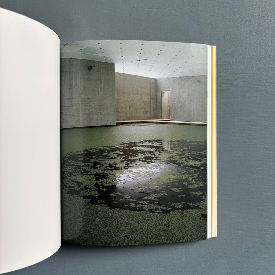 Olafur Eliasson - The mediated motion - Kunsthaus Bregenz 2002 - Saint-Martin Bookshop