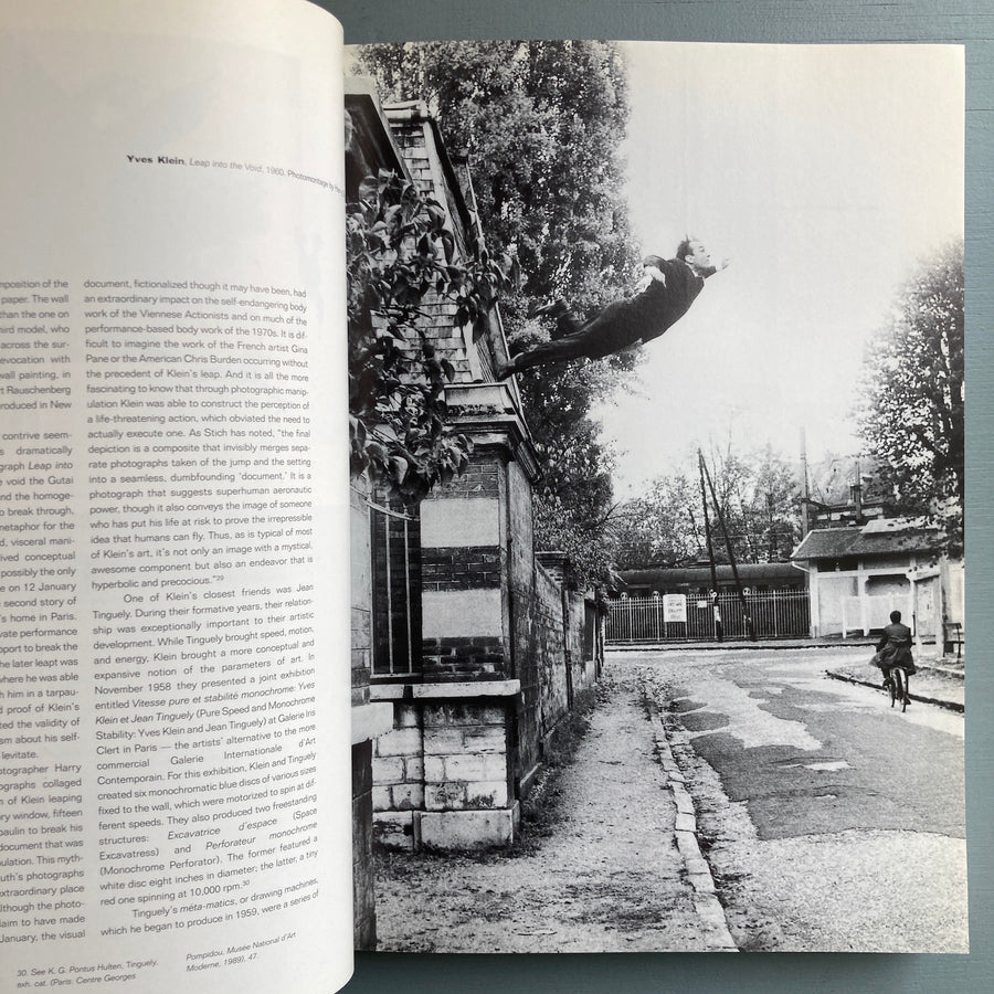 Out of Actions : between performance and the object, 1949-1979 - Thames & Hudson 1998 - Saint-Martin Bookshop