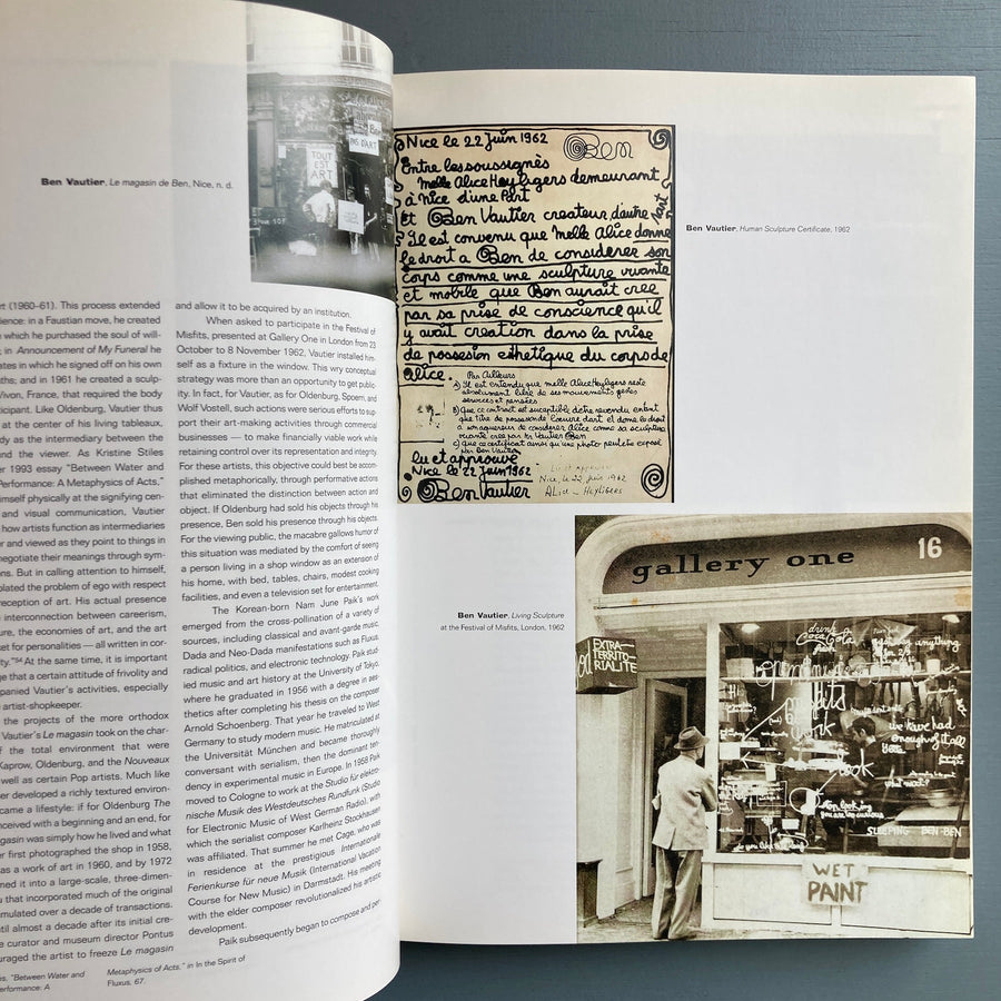 Out of Actions : between performance and the object, 1949-1979 - Thames & Hudson 1998 - Saint-Martin Bookshop