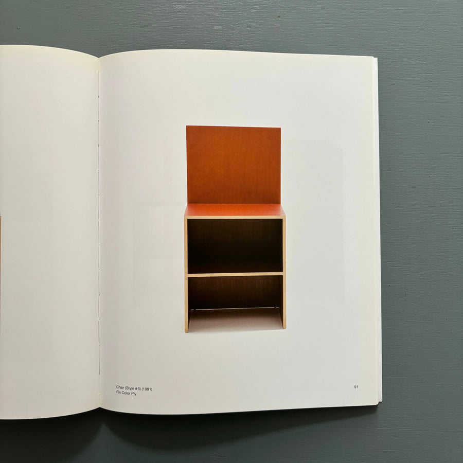 Donald Judd - A good chair is a good chair - Ikon Gallery / Pinakothek der Moderne 2011 - Saint-Martin Bookshop