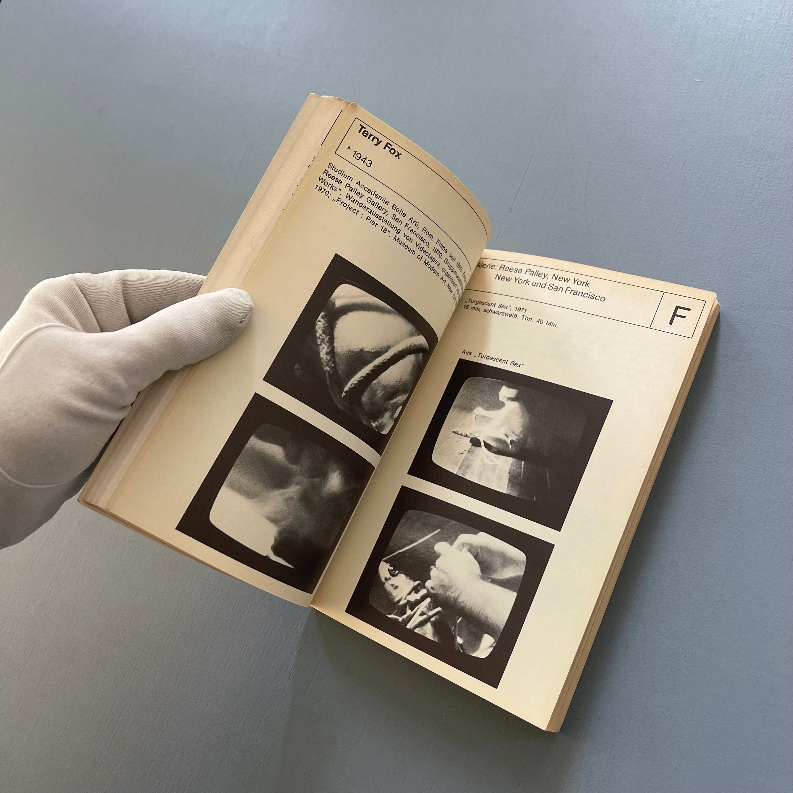 Prospect 71: Projection - Art Press 1971 - Saint-Martin Bookshop Prospect 71: Projection - Art Press 1971 - Saint-Martin Bookshop