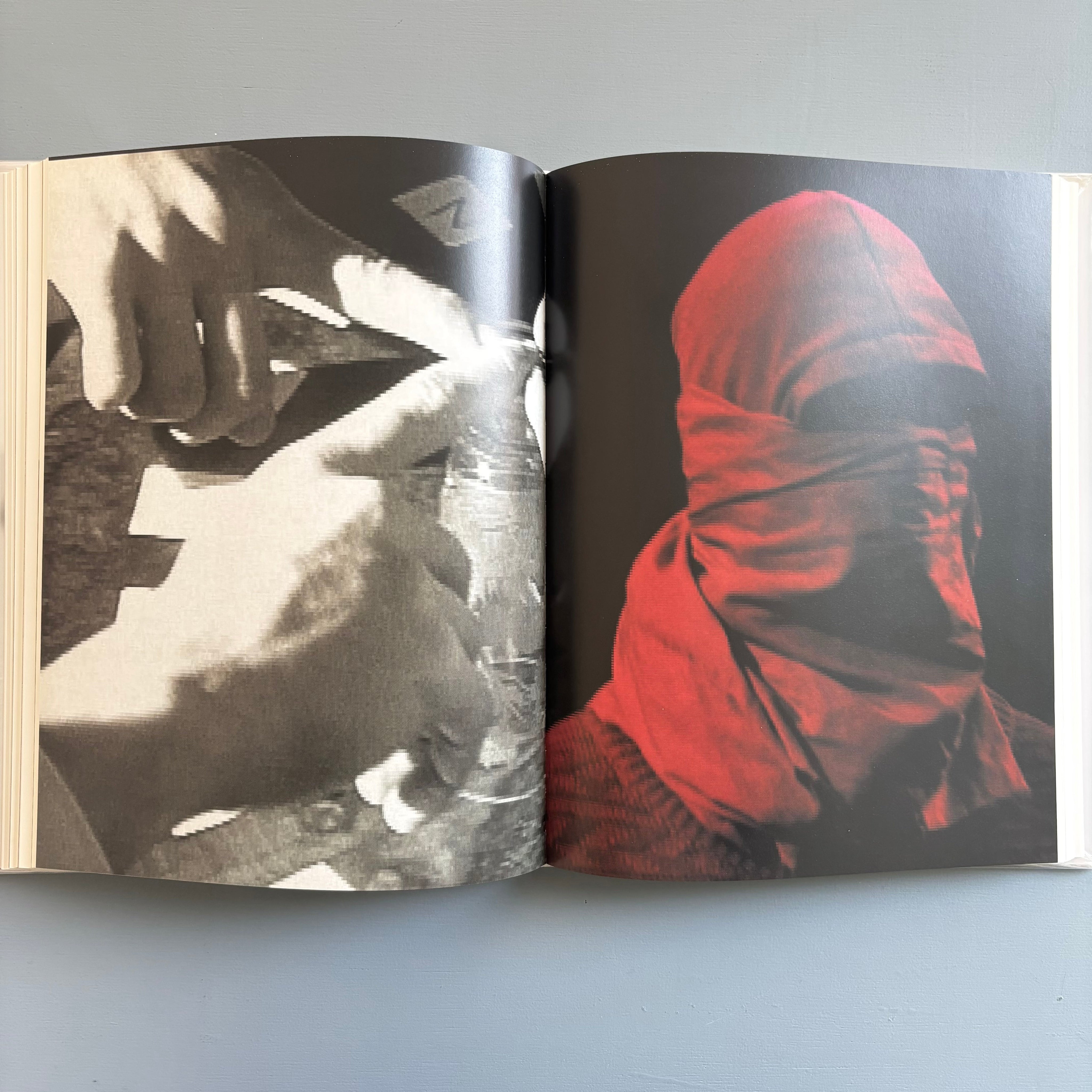 Raf Simons - Redux - Charta 2005 - Saint-Martin Bookshop