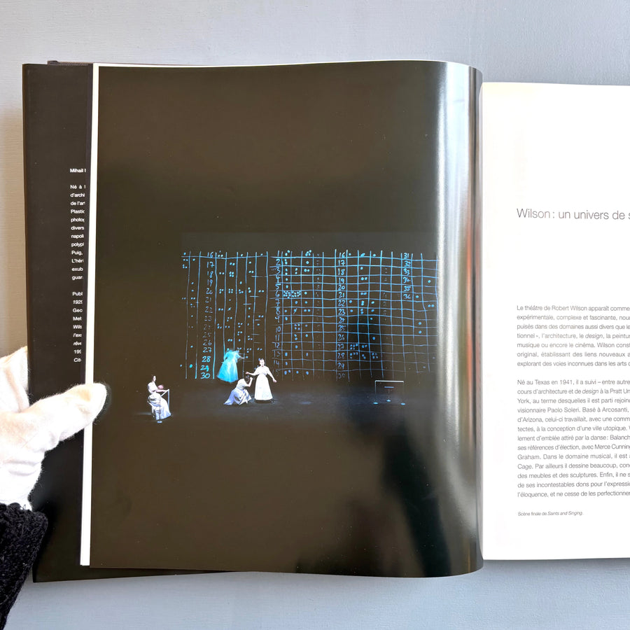 Robert Wilson - Composition, Lumière et Couleur - Alain De Gourcuff 2001 - Saint-Martin Bookshop