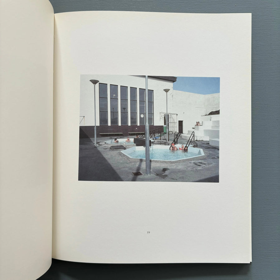 Roni Horn - To Place IV: Pooling Waters (volume I) - König 1994 - Saint-Martin Bookshop