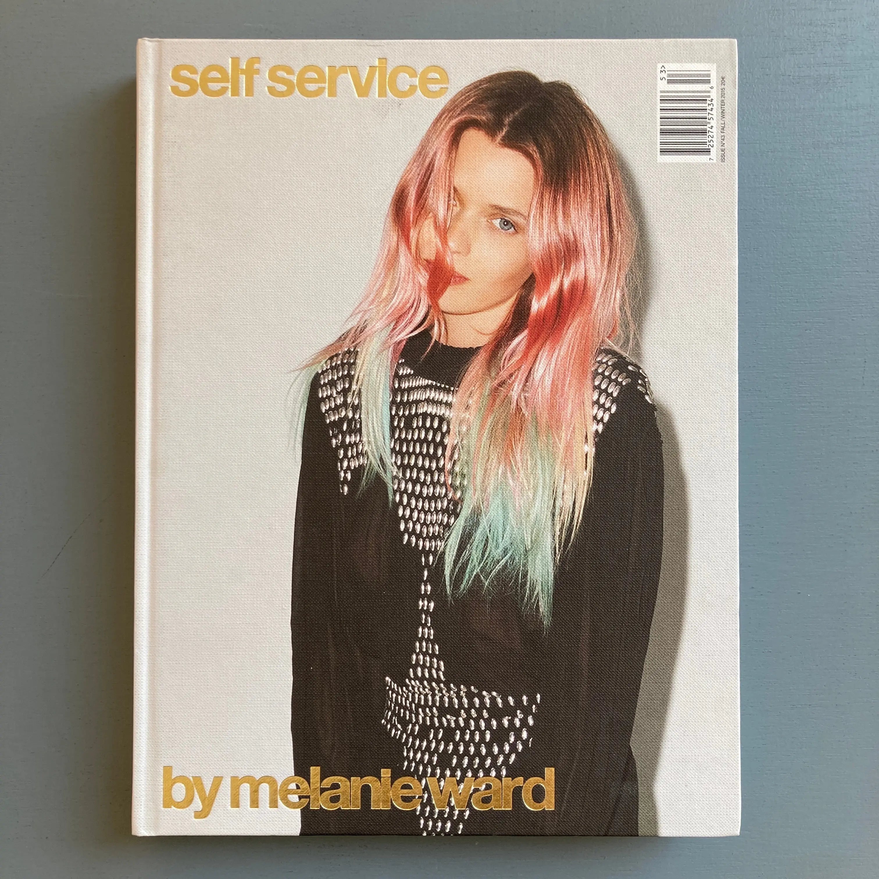 Self Service issue n°43 - Fall/Winter 2015 - Saint-Martin Bookshop
