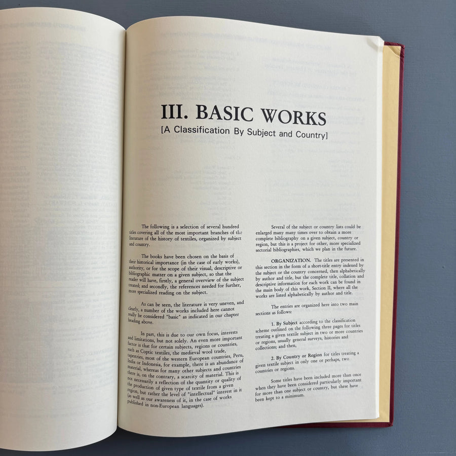 Seth Siegelaub - Bibliographica Textilia Historiae - International General 1997 - Saint-Martin Bookshop
