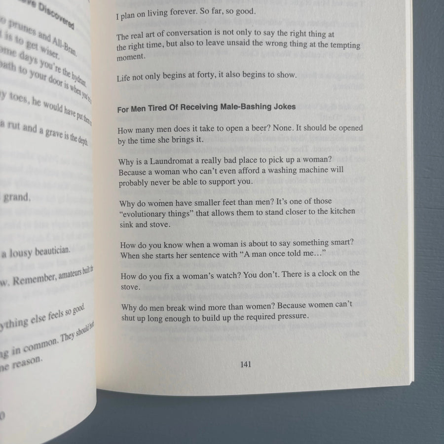 Seth Siegelaub - The Joke Book - Kunstverein Publishing 2017 - Saint-Martin Bookshop