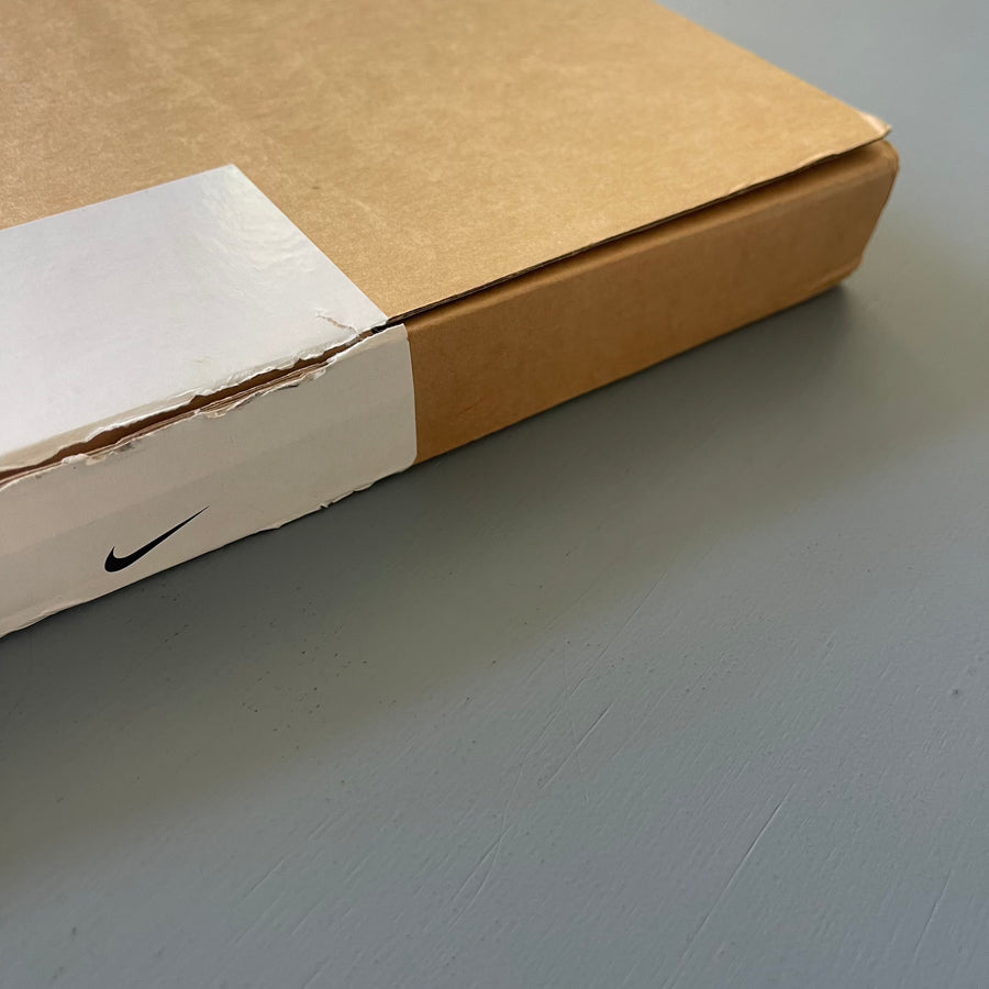 Sneaker Freaker x Nike - Genealogy of Innovation 1971-2014 - Saint-Martin Bookshop
