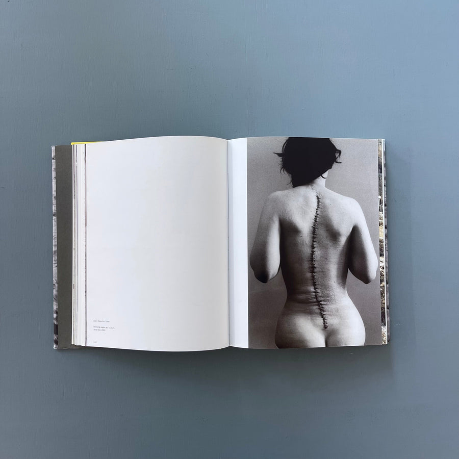Sophie Ristelhueber - Operations - Thames & Hudson 2009