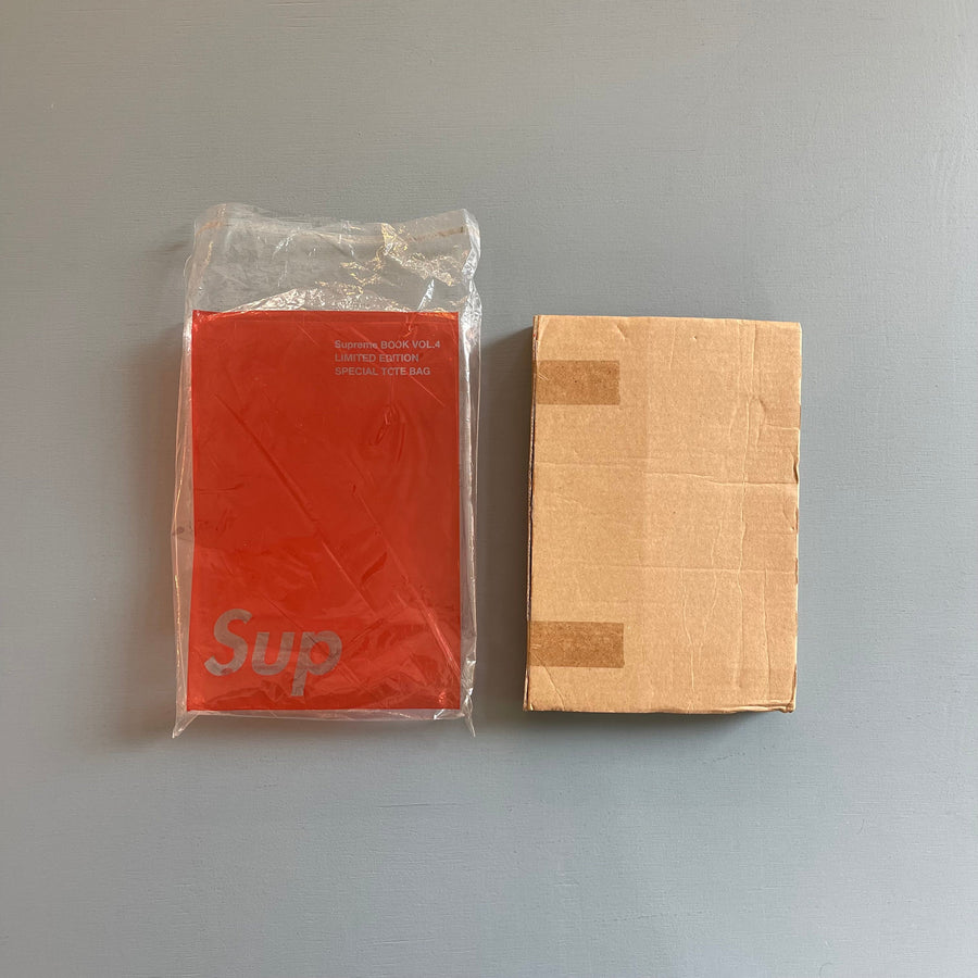 Supreme Book - A/W Vol 4 + Sticker + Tote bag - 2008 - Saint-Martin Bookshop