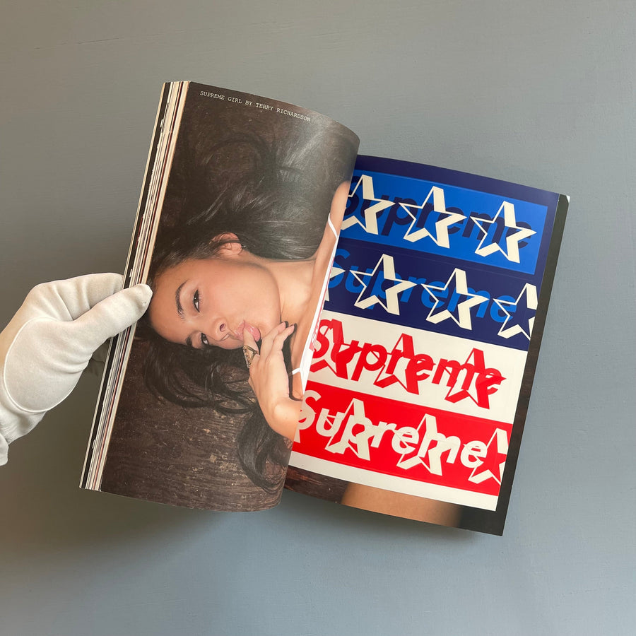 Supreme Book - A/W Vol 4 + Sticker + Tote bag - 2008 - Saint-Martin Bookshop