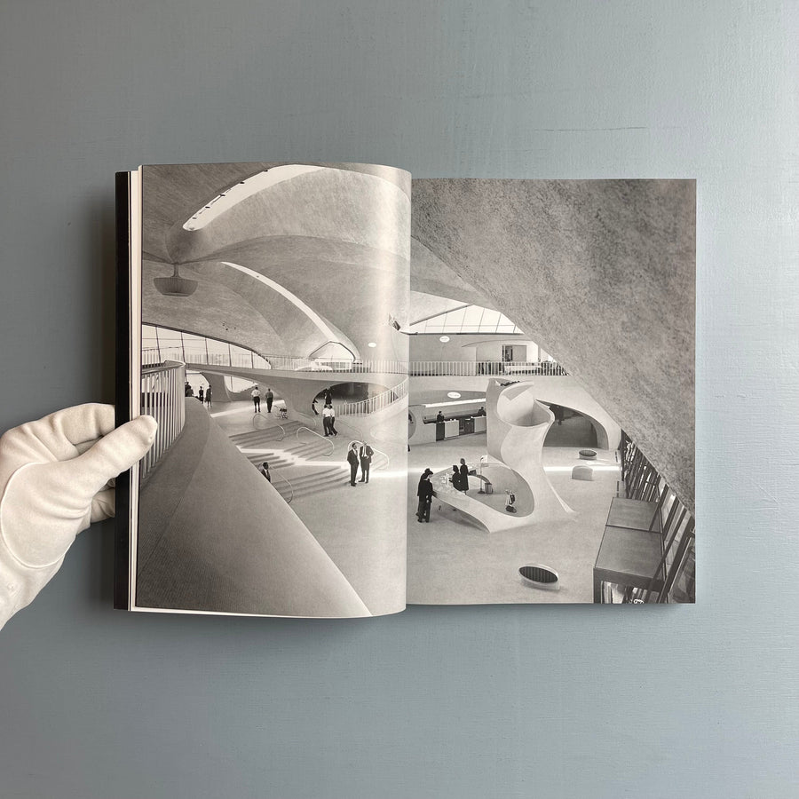 Terminal 5 - Lukas & Sternberg 2004 - Saint-Martin Bookshop
