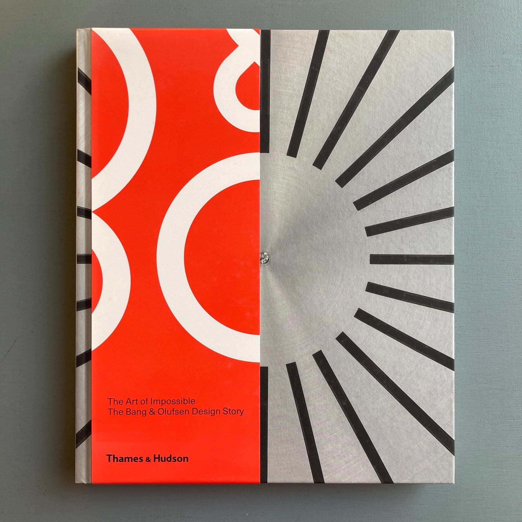 The Art of Impossible:The Bang&Olufsen… The Art of Impossible: the Bang & Olufsen Design Story - Thames