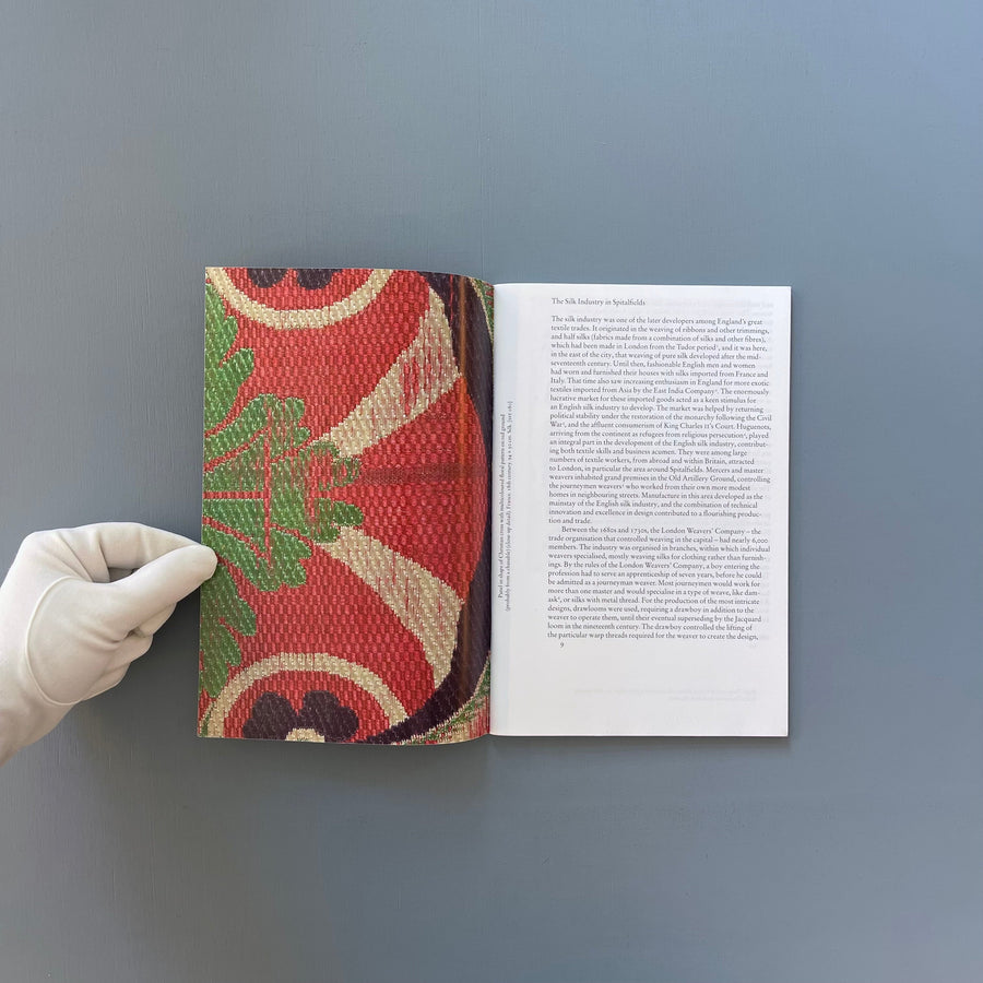 The Stuff That Matters, textiles collected by Seth Siegelaub for the CSROT - Raven Row 2012 - Saint-Martin Bookshop