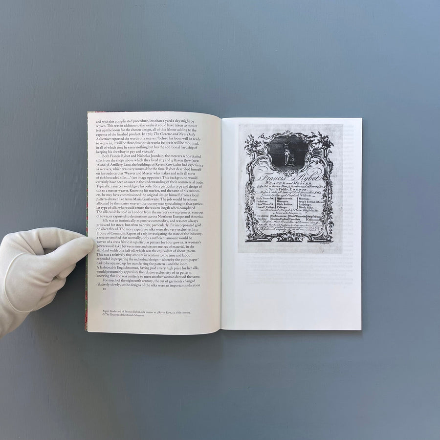 The Stuff That Matters, textiles collected by Seth Siegelaub for the CSROT - Raven Row 2012 - Saint-Martin Bookshop